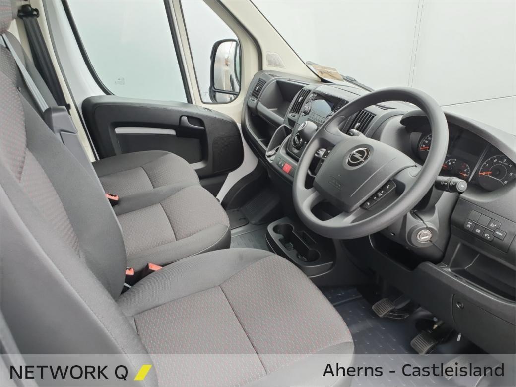 2023 Opel Movano