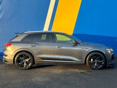 2022 Audi e-tron