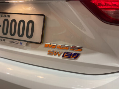 2022 MG 5