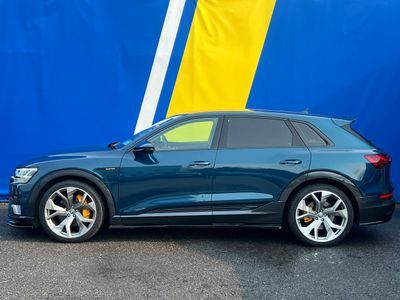 2022 Audi e-tron