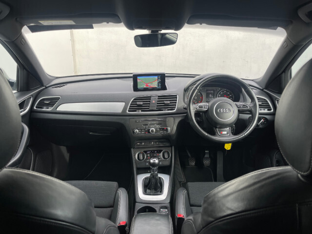 Image for 2018 Audi Q3 2.0 TDI S-LINE EDITION// HALF LEATHER INTERIOR // PARKING SENSORS // SAT NAV // FINANCE THIS CAR FROM ONLY €122 PER WEEK