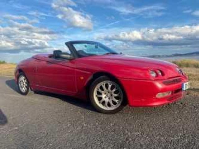 Image for 2001 Alfa Romeo Spider 2*Your chance to own this iconic Spider in classic Alfa red*