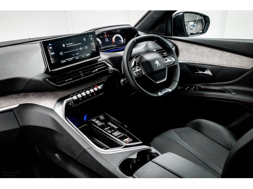 2023 Peugeot 5008
