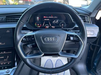 2022 Audi e-tron