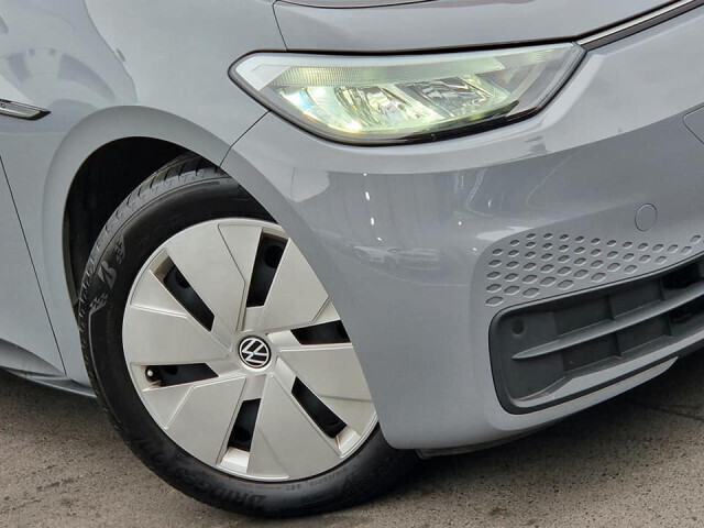 Image for 2022 Volkswagen ID.3 LIFE 58KWh Pro Performance (150kW - 204bhp) Range up to 426km