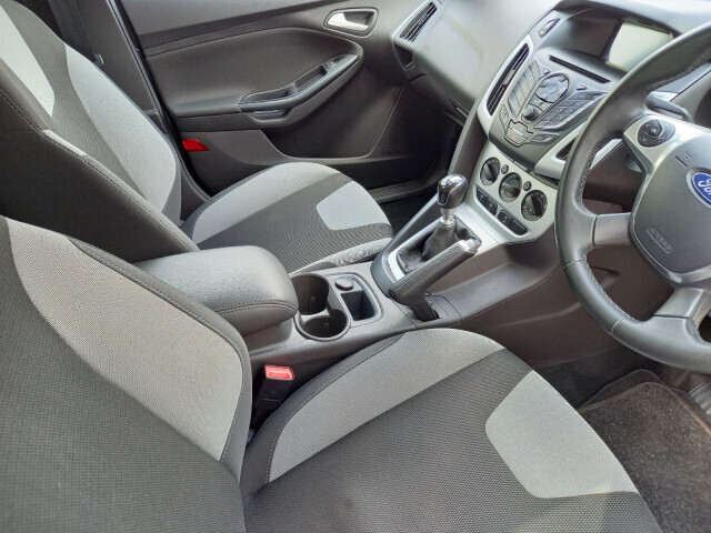 Image for 2014 Ford Focus 1.6 TDCI Zetec Navigator 115PS 5DR