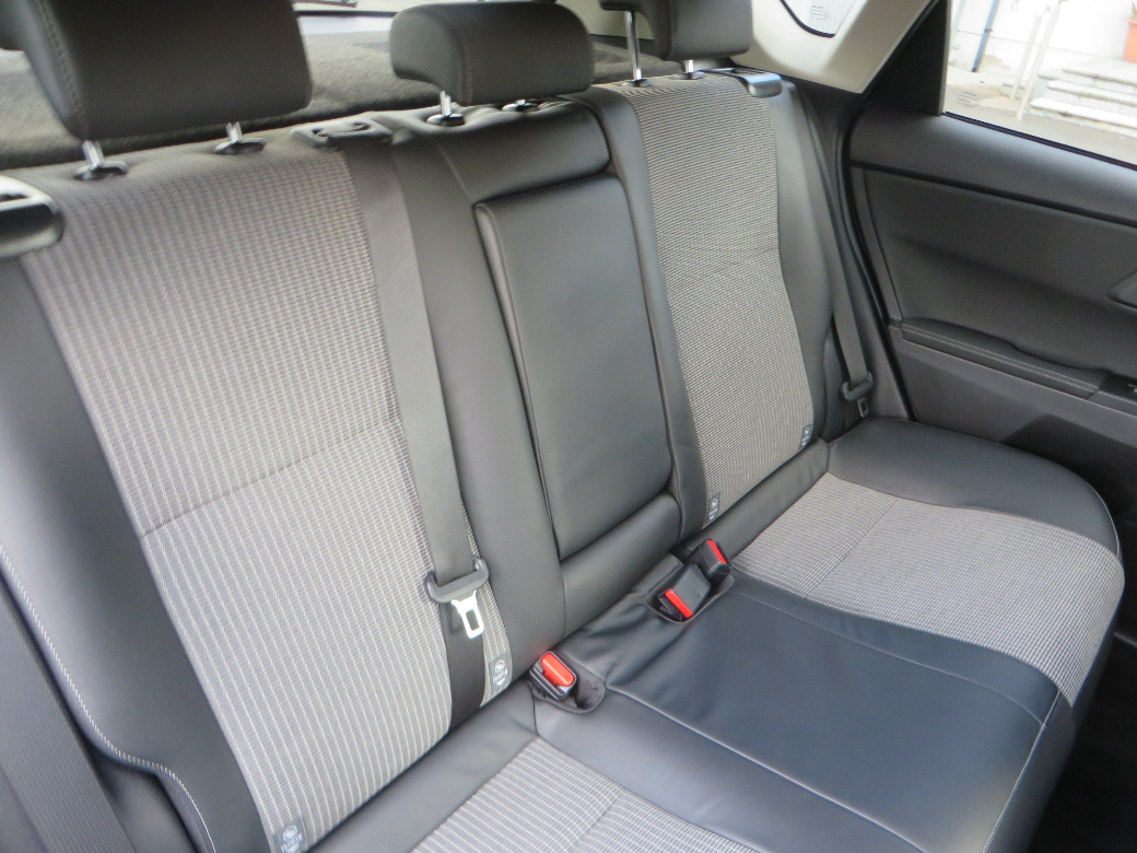 2017 Toyota Auris