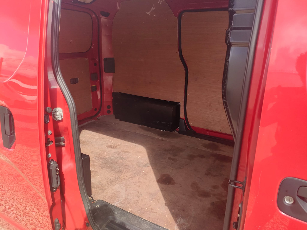 2017 Nissan NV200