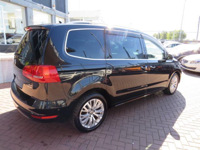 Image for 2013 Volkswagen Sharan 1.4 HIGHLINE 138BHP 7 SEATER 5DR AUTOMATIC // HALF LEATHER // PAN ROOF ALLOYS // BLUETOOTH WITH MEDIA PLAYER // MFSW // NAAS ROAD AUTOS EST 1991 // CALL 01 4564074 // SIMI 