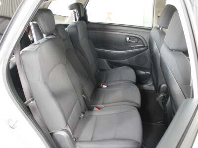 2015 Kia Carens