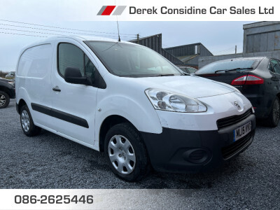 vehicle for sale from Derek Considine Car Sales Ltd