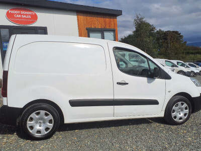 2015 Peugeot Partner
