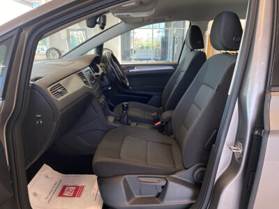 2015 Volkswagen Golf SV