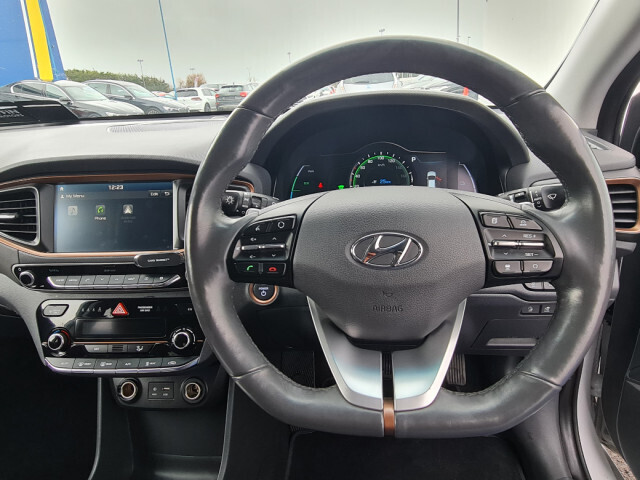 Image for 2019 Hyundai Ioniq EV AUTOMATIC MODEL // REVERSE CAMERA // SAT NAV // BLUETOOTH // FINANCE THIS CAR FROM ONLY €78 PER WEEK