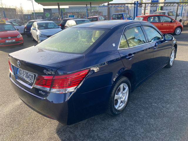Image for 2016 Toyota Crown 2.5 Royal Saloon Petrol Auto