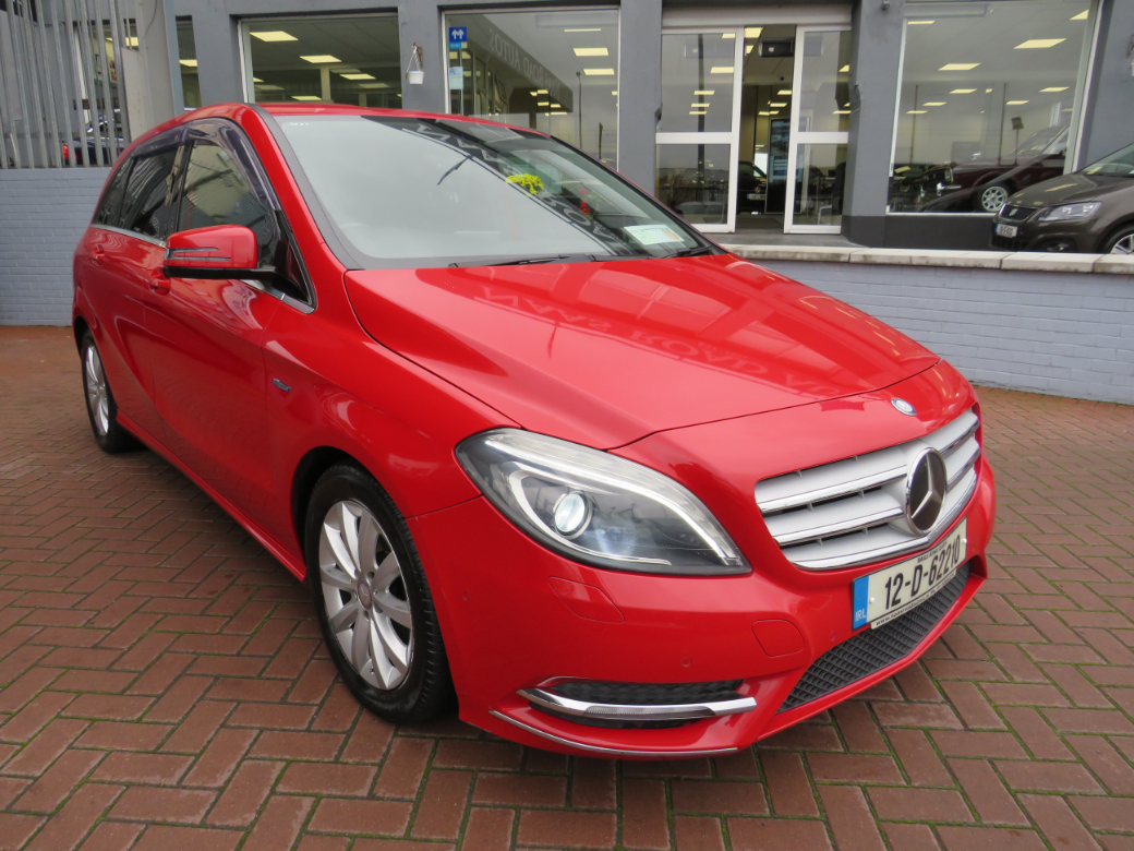 Image for 2012 Mercedes-Benz B Class B SERIES 1.6 BLUE EFFICIENCY SE 5DR AUTOMATIC // NAAS ROAD AUTOS ESTD 1991 // SIMI APPROVED DEALER 2022 // FINANCE ARRANGED // ALL TRADE INS WELCOME // CALL 01 4564074 