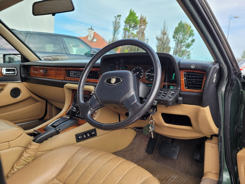 1986 Jaguar XJ6