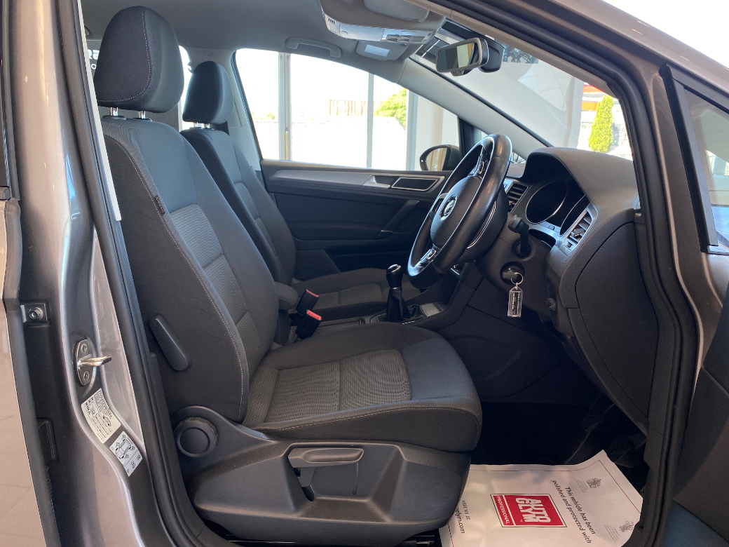 2015 Volkswagen Golf SV