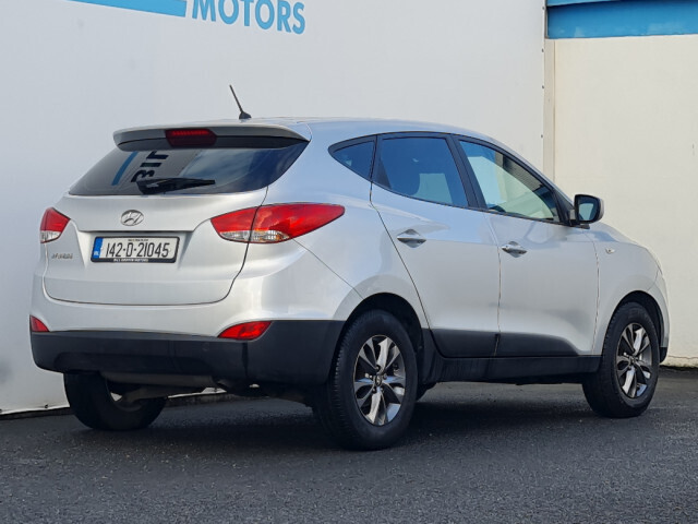 Image for 2014 Hyundai ix35 1.7 CRDI S MODEL // 6 SPEED // AIR CONDITIONING // 2 KEYS // FINANCE THIS CAR FROM ONLY €46 PER WEEK
