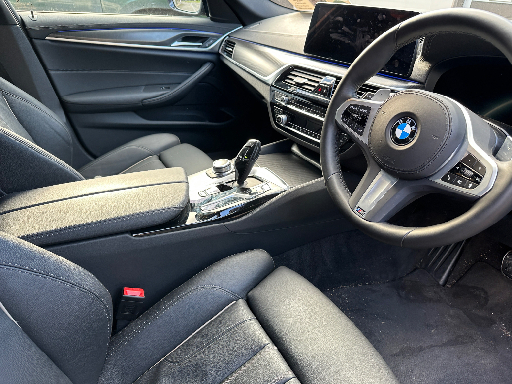 2022 BMW 5 Series