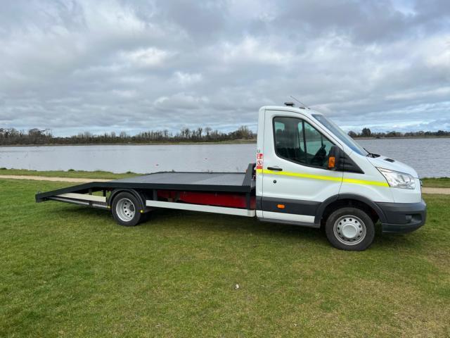 Image for 2015 Ford Transit 350 WITH B BEAVERTAIL TD T125 MWB 3DR