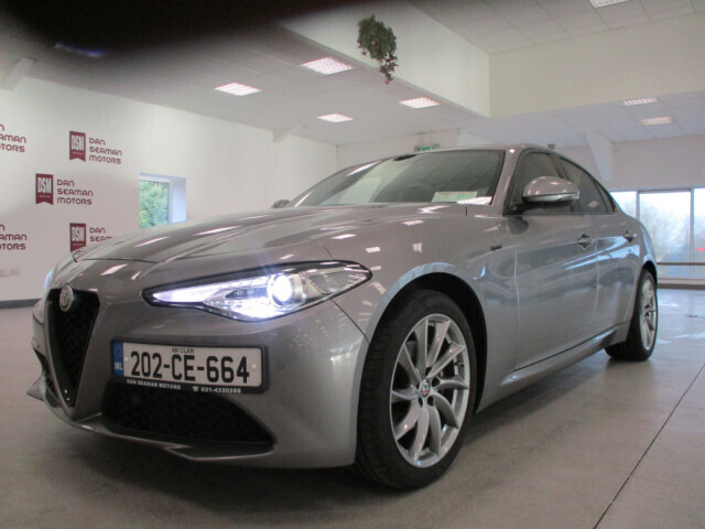 Image for 2020 Alfa Romeo Giulia Giulia 2.0 Turbo 200HP Sprint 4DR AUTO-LEATHER-SAT NAV-CAMERA-ADAPTIVE CRUISE-LOW KM'S-ONE OWNER