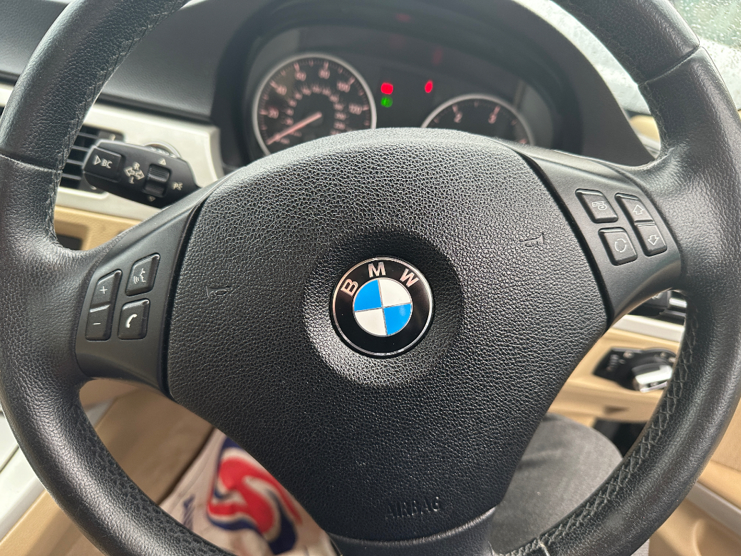 2011 BMW 3 Series