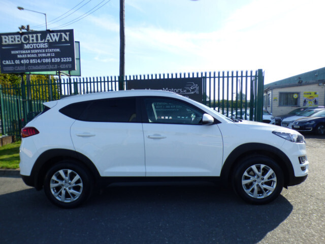 Image for 2019 Hyundai Tucson 1.6 CRDI EXECUTIVE // PRICE EXCL. VAT // FULL SERVICE HISTORY // STUNNING CONDITION // 08/24 CVRT // ONE PREVIOUS OWNER // LEATHER, HEATED SEATS AND REVERSE CAMERA // 