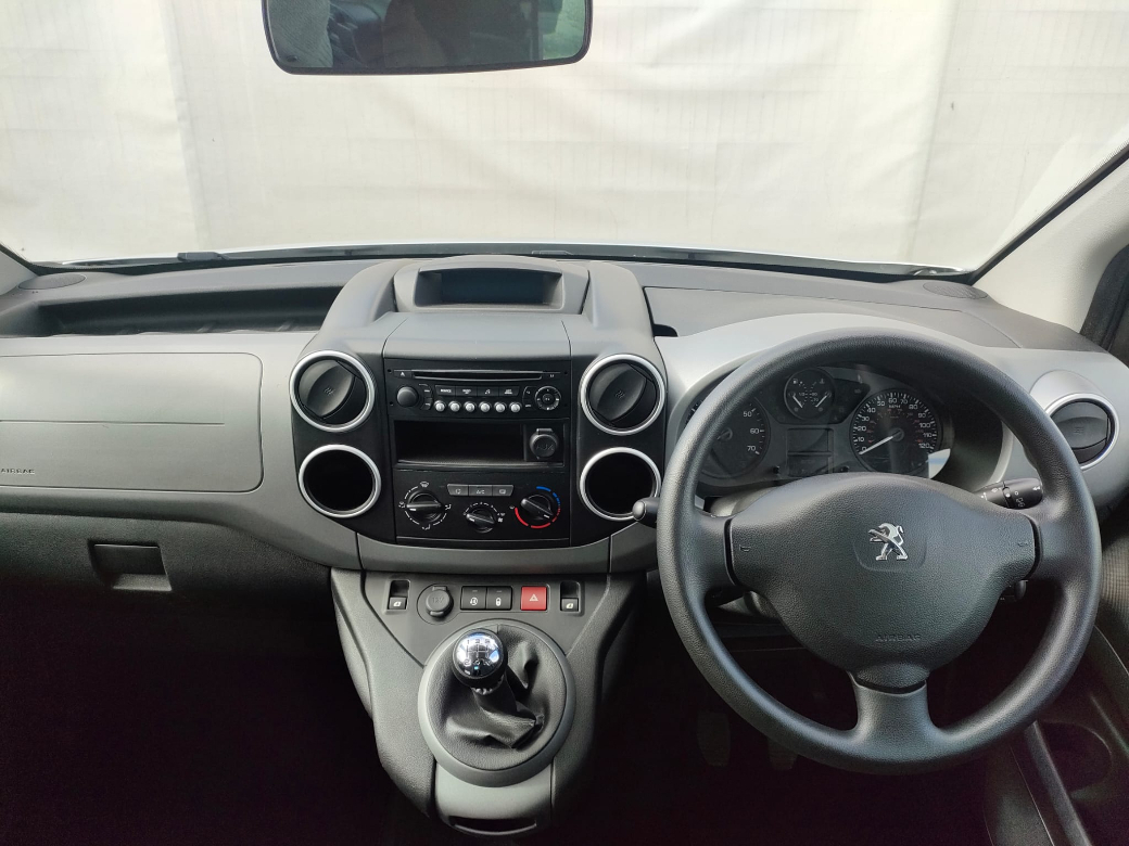 2017 Peugeot Partner Tepee