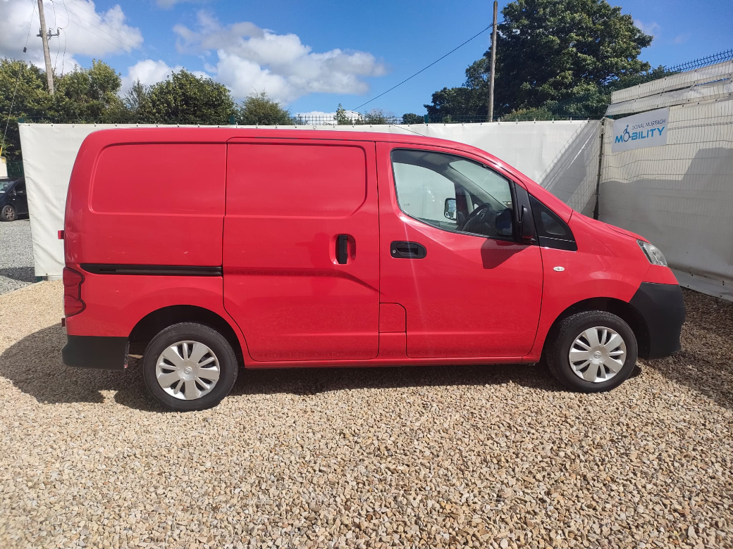 2017 Nissan NV200