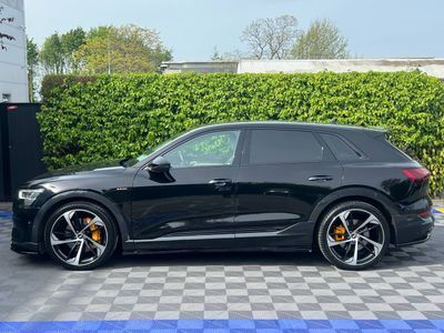 2022 Audi e-tron