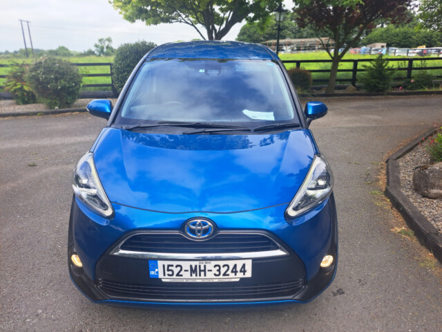 Image for 2015 Toyota Sienta 1.5 SELF CHARGING HYBRID AUTOMATIC 7 SEATER