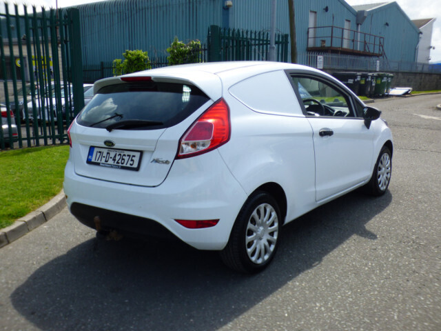 Image for 2017 Ford Fiesta 1.5 TDCI 75 PS BASE VAN // LOW MILEAGE // EXCELLENT CONDITION // ONE OWNER // DOCUMENTED SERVICE HISTORY // 08/23 CVRT // 