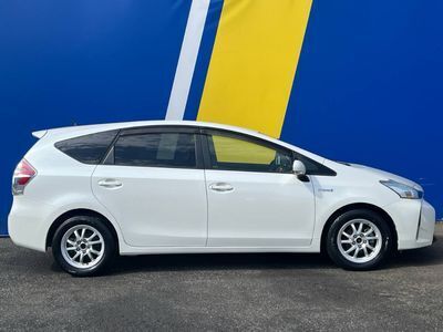 2015 Toyota Prius Alpha