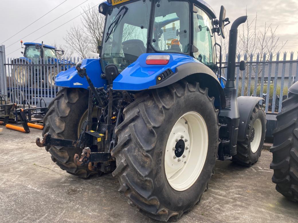 2019 New Holland T5