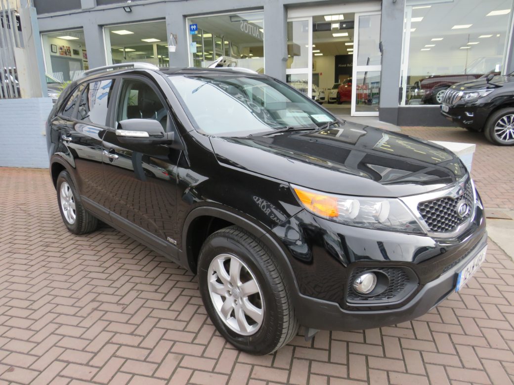 Image for 2012 Kia Sorento 2.2 Crdi KX-2 4 WHEEL DRIVE // IMMACULATE CONDITION INSIDE AND OUT // ALLOYS // FULL LEATHER // BLUETOOTH // AIR-CON // HEATED SEATS // MFSW // NAAS ROAD AUTOS EST 1991 // CALL 01 4564074 // SIMI 