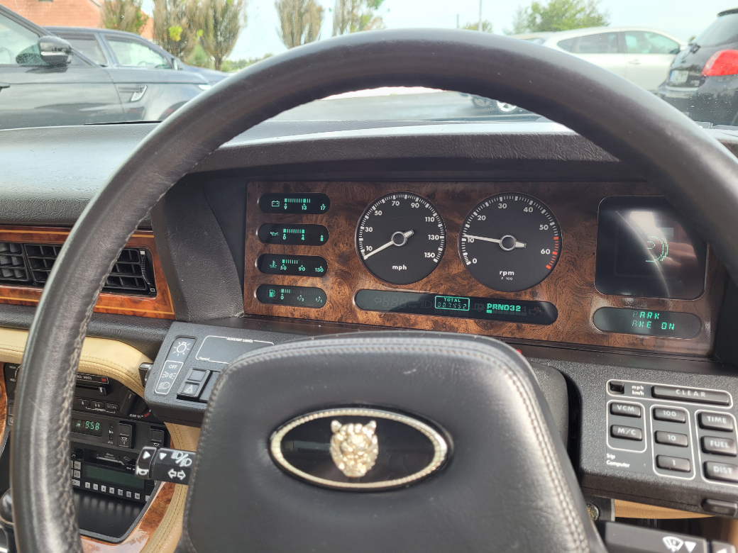 1986 Jaguar XJ6