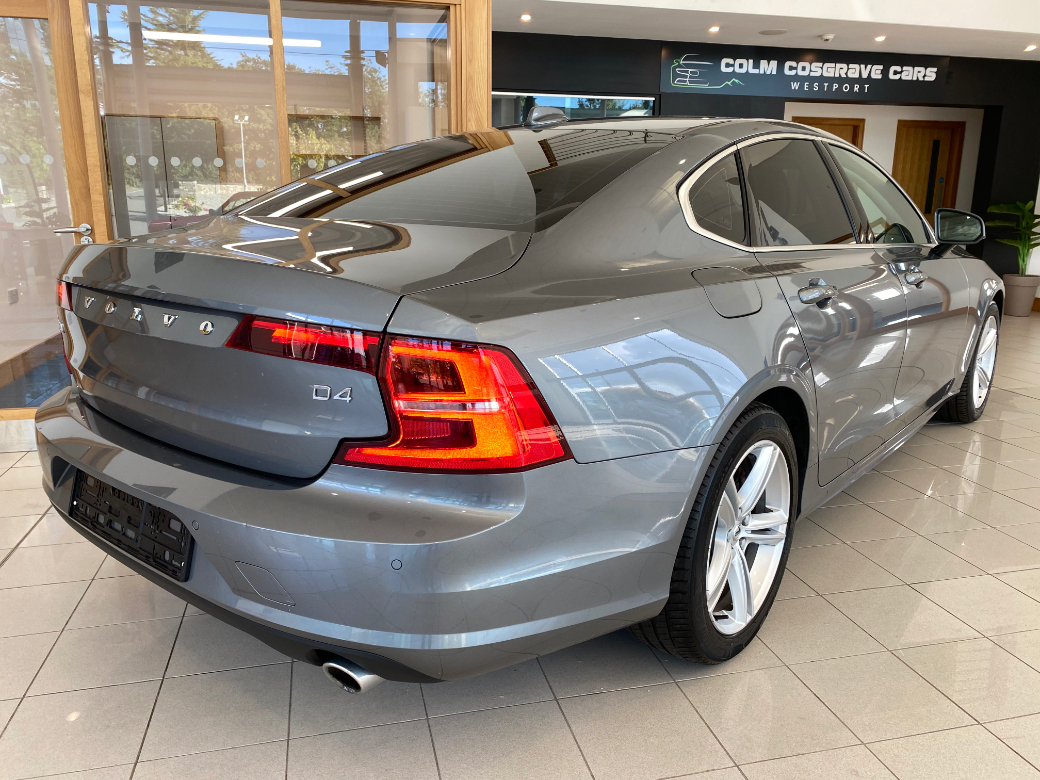 2020 Volvo S90