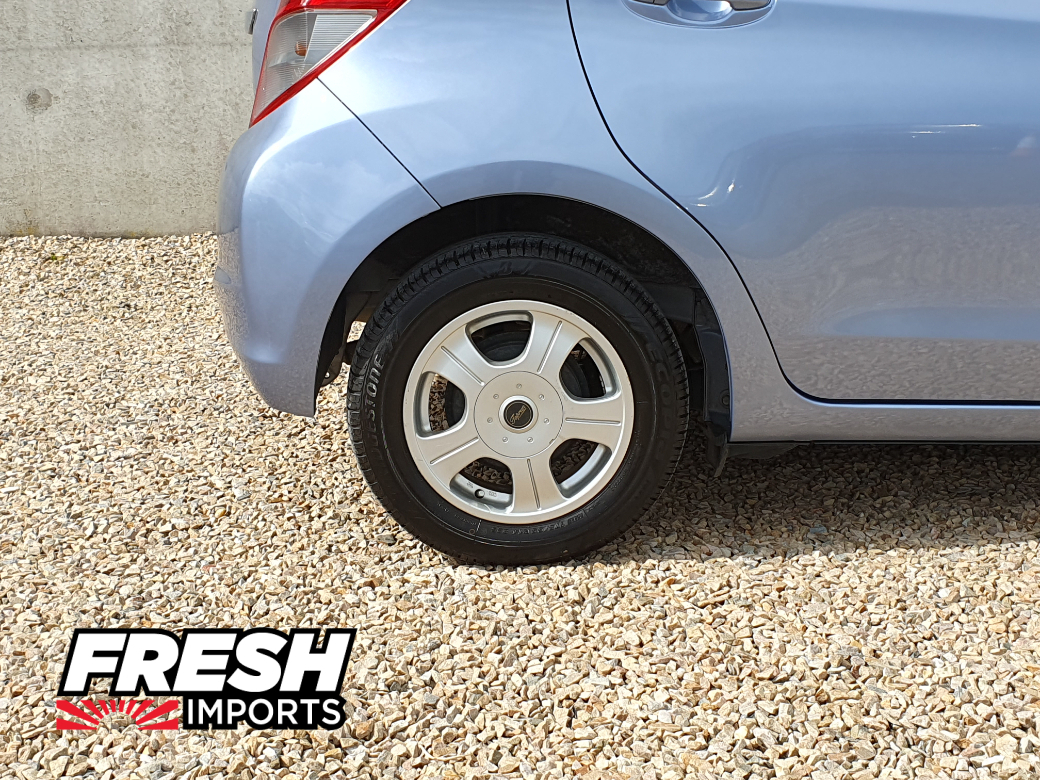 2013 Toyota Vitz