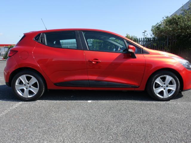 Image for 2015 Renault Clio 1.2 PETROL, DYNAMIQUE MODEL, LOW LOW MILES, FINANCE, WARRANTY, 5 STAR REVIEWS