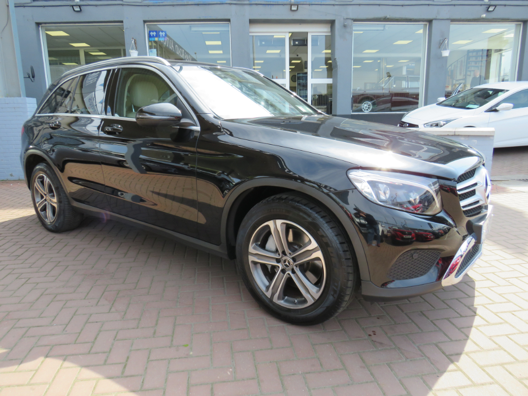 Image for 2017 Mercedes-Benz GLC Class GLC 220D 4 MATIC ALL WHEEL DRIVE EXECUTIVE // IRISH JEEP FROM NEW // FULL CREAM LEATHER // AA APPROVED // SIMI DEALER 2023 // FINA\NCE ARRANGED // ALL TRADE INS WELCOME // CALL 01 4564074 //