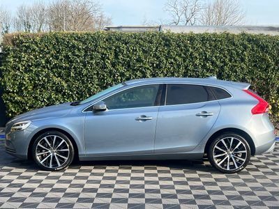 2017 Volvo V40