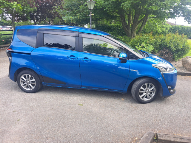 Image for 2015 Toyota Sienta 1.5 SELF CHARGING HYBRID AUTOMATIC 7 SEATER