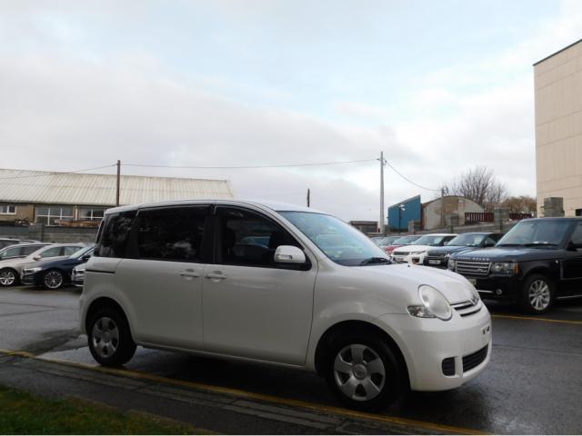 Image for 2012 Toyota Sienta 1.5 PETROL AUTOMATIC . FINANCE AVAILABLE . BAD CREDIT NO PROBLEM . WARRANTY INCLUDED