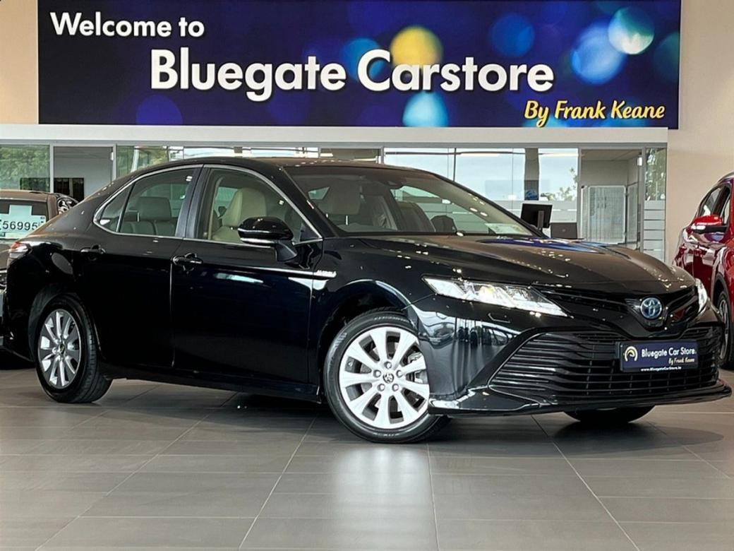 Image for 2019 Toyota Camry HYBRID SOL 4DR AUTO+ NEW NCT 04/25 **SAT NAV ** BEIGE LEATHER HEATED SEATS ** REVERSE CAMERA ** FINANCE ARRANGED ** CALL 01-9633250 TO ARRANGE A TEST DRIVE