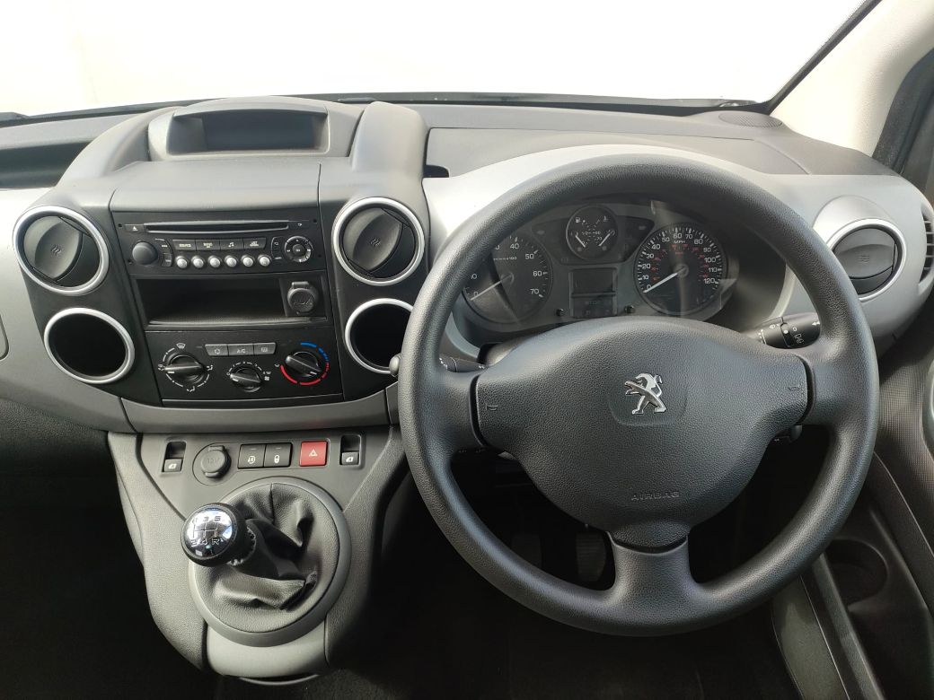 2017 Peugeot Partner Tepee