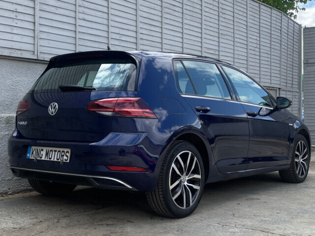 Image for 2020 Volkswagen Golf E Hatchback Electric Automatic / ONE OWNER / PARK SENSORS / CLIMATE CONTROL / 17" ALLOYS*FINANCE PACKAGES AVAILABLE*