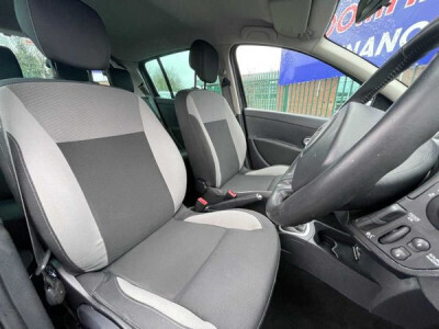 2011 Renault Clio