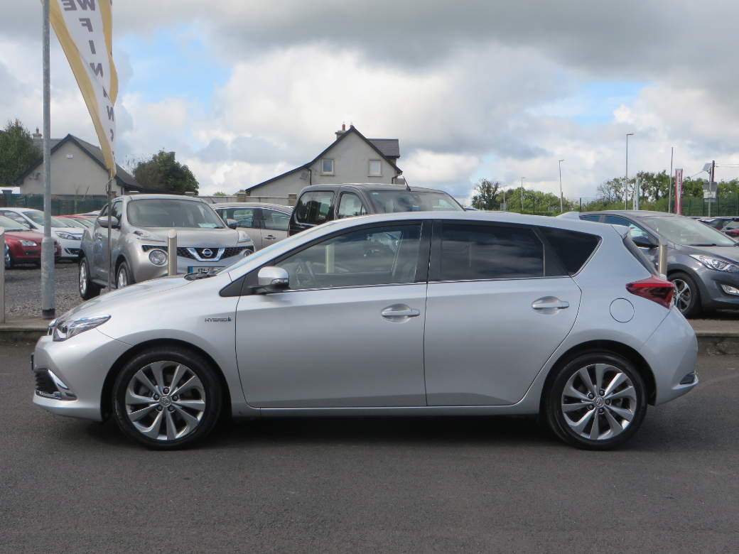 2017 Toyota Auris