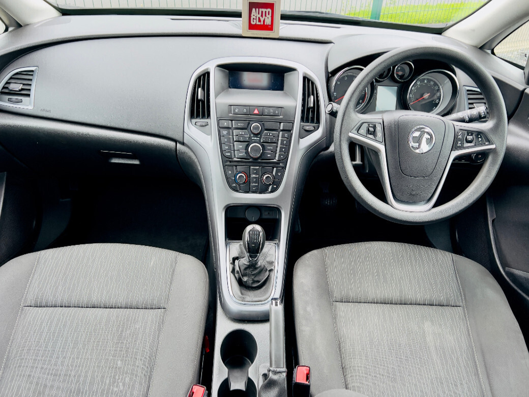 2015 Vauxhall Astra